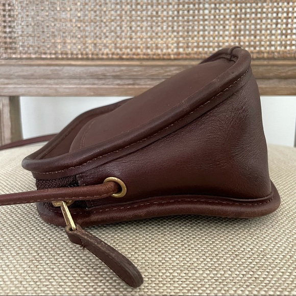 Vintage Coach Hadley Zip Leather Bag - Picture 8 of 16